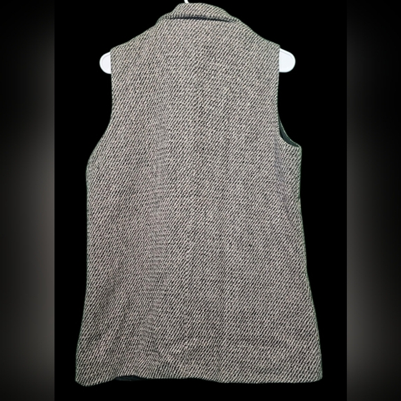 Boutique Elegant Tweed Vest Size Large PTP 22 - Picture 3 of 4